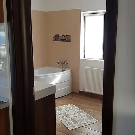 Leon Апартаменты